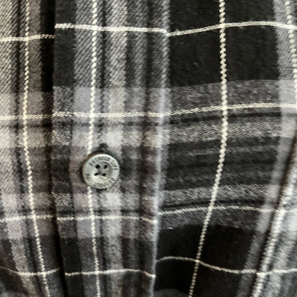 Outdoor Life size extra Large 100% cotton black and grey flannel. - Picture 3 of 6